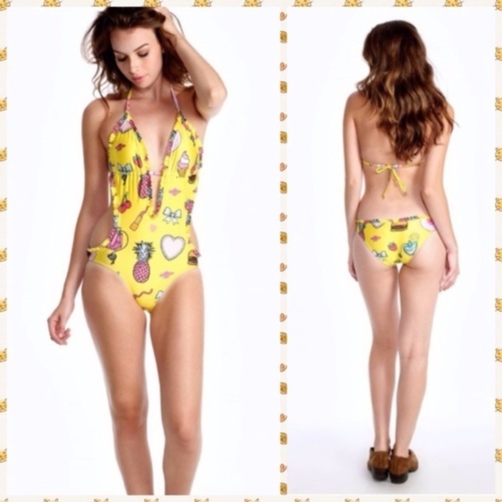 New Wildfox Swimwear Yellow Emoji Ruffle Trim Monokini one pc same day shipping
